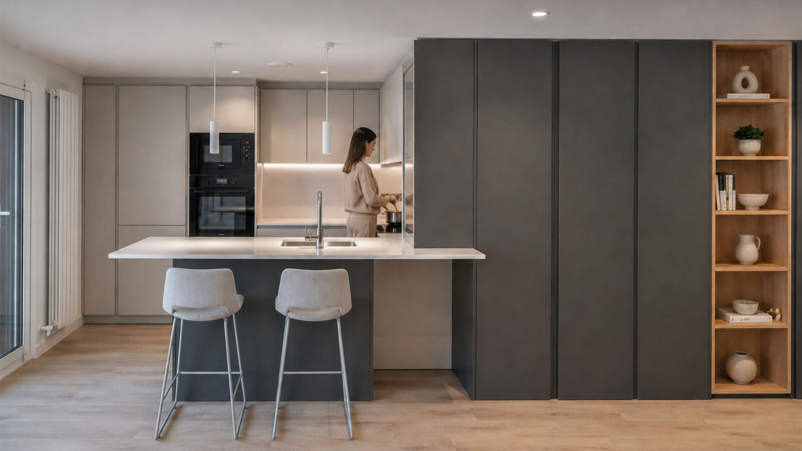 Un espace qui sépare sans diviser : cuisine et salon avec leur propre identité
