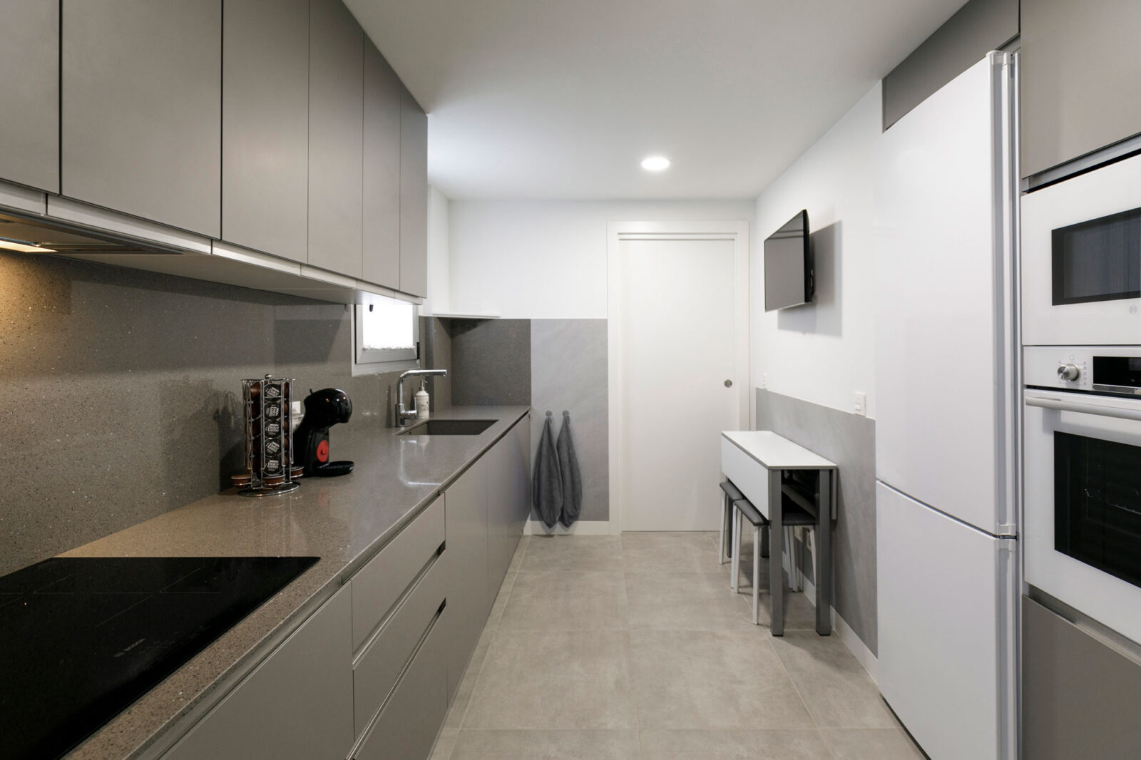 A Place for Efficiency: Parallel Galley Kitchen