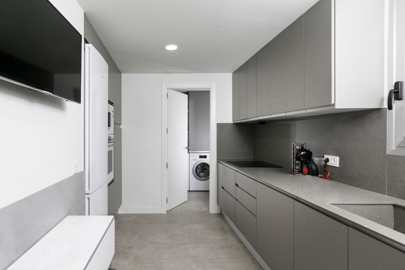 A Place for Efficiency: Parallel Galley Kitchen