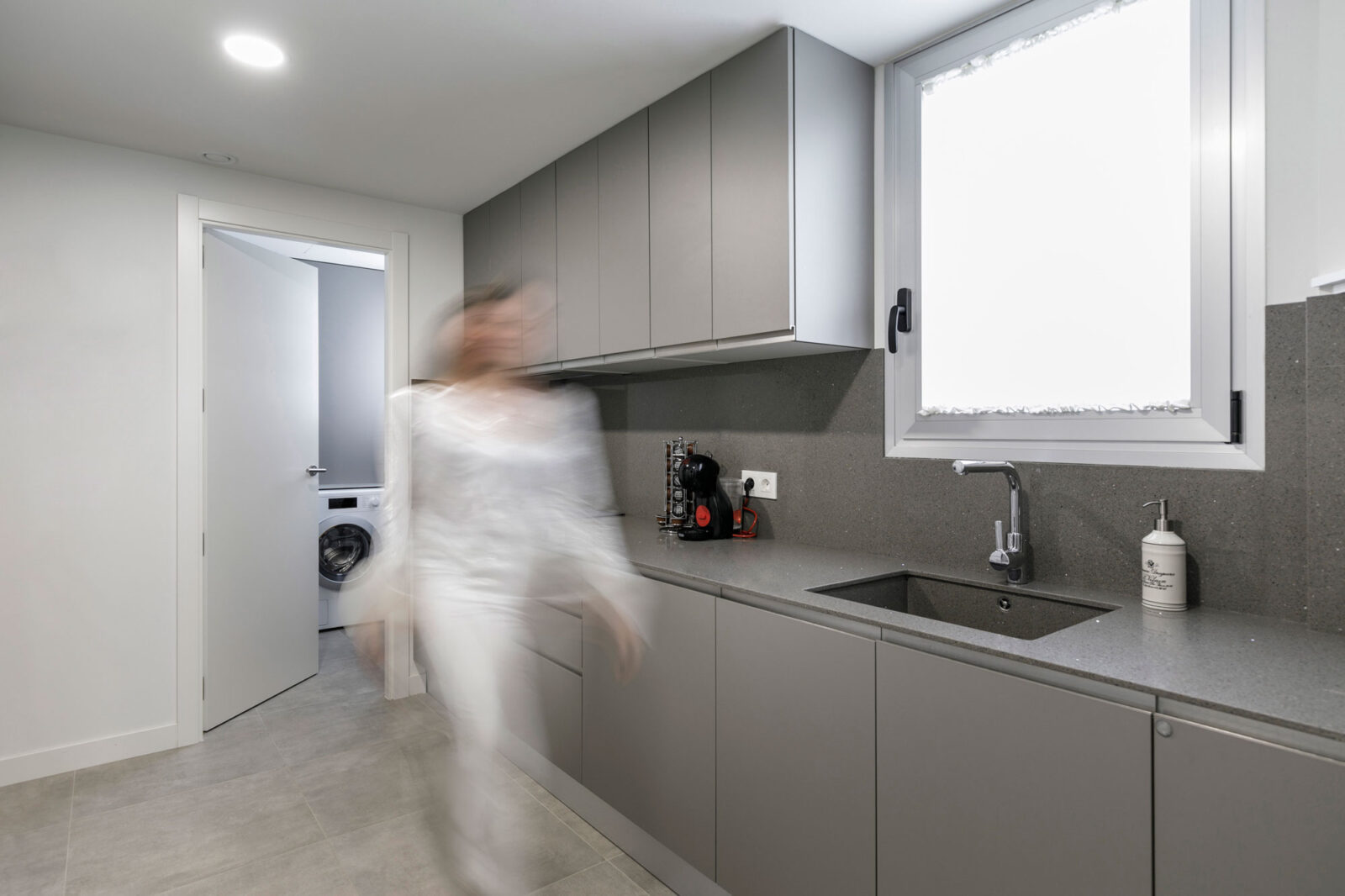 A Place for Efficiency: Parallel Galley Kitchen