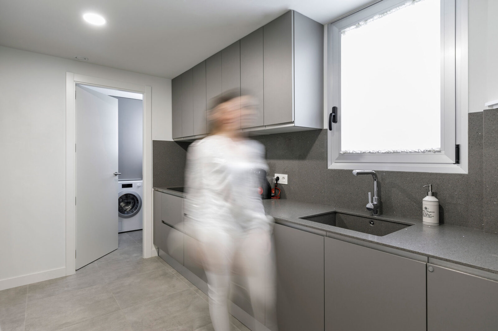 A Place for Efficiency: Parallel Galley Kitchen