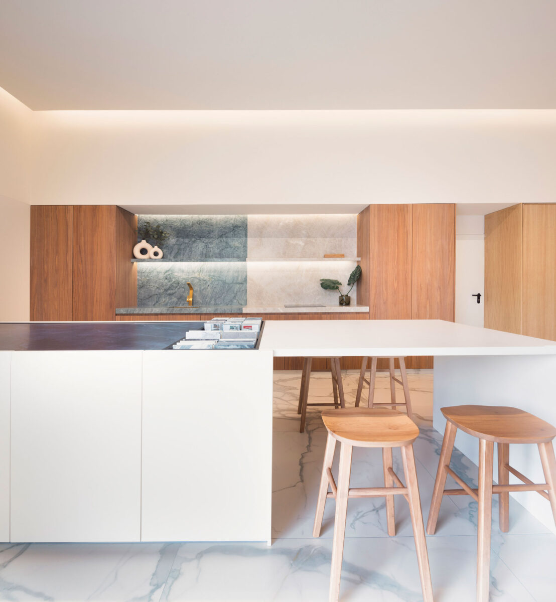 Kitchens for Levantina’s Stone Center in Barcelona